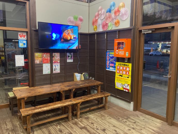 ひなの里かつうらにある情報館に設置されたテレビモニター