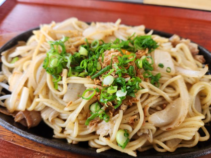 広島県安芸太田町のご当地グルメ「漬物焼きそば」