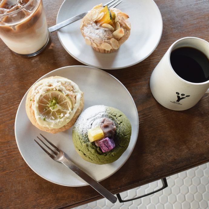 TRAYCLE Market&Coffeeのマフィンを上から撮影した写真
