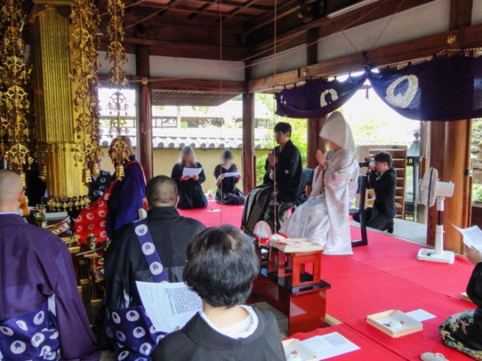 當麻寺の仏前結婚式