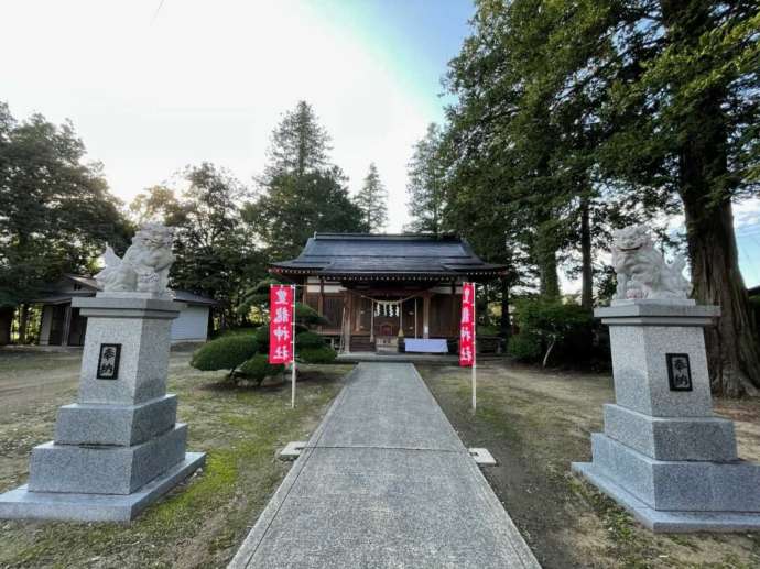 「豊龍神社」の社殿