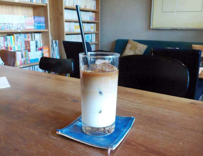 東京都目黒区にある『BUNDAN COFFEE & BEER』でいただけるアイスカフェオレ