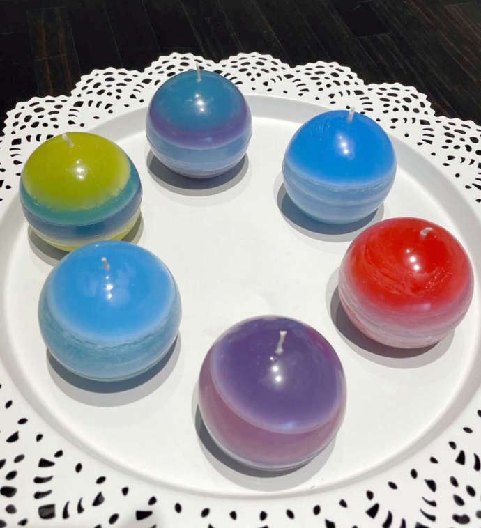 earth candleが並んでいる様子