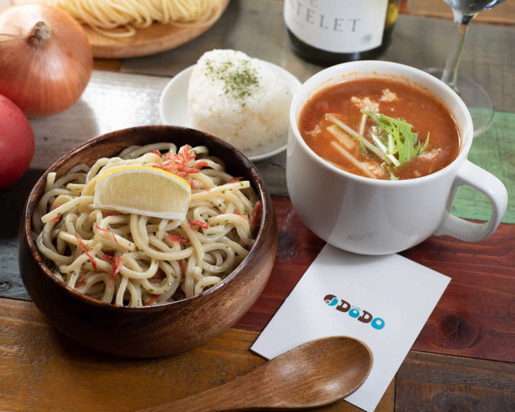 cafe DODOの人気No.1メニューのつけナポリタン