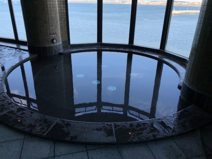3階温泉エリア内にある高濃度炭酸泉の写真