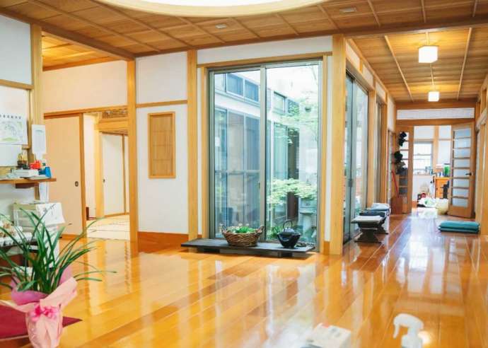 龍雲山円通寺の玄関ホール