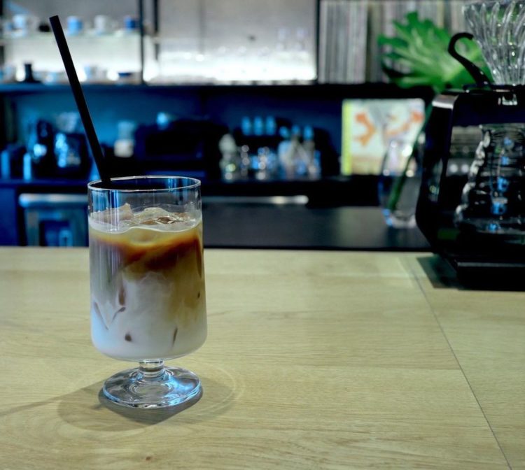 『epulor』のアイスカフェラテ