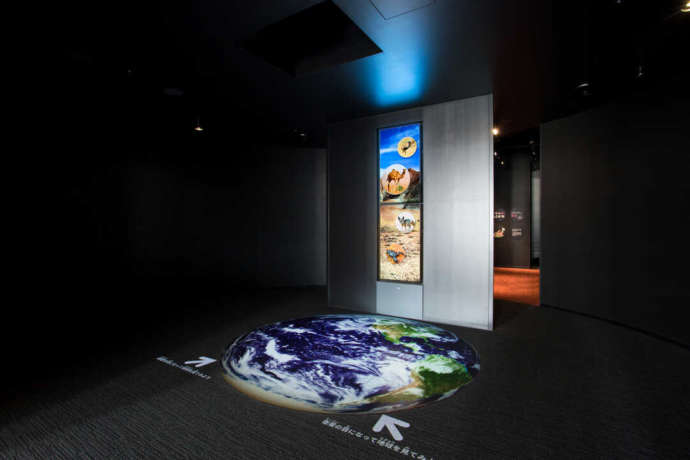 福井県福井市にある「セーレンプラネット」で開催された特別展の様子