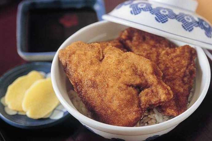 福井県民のソウルフードにしてご当地グルメ「ソースカツ丼」
