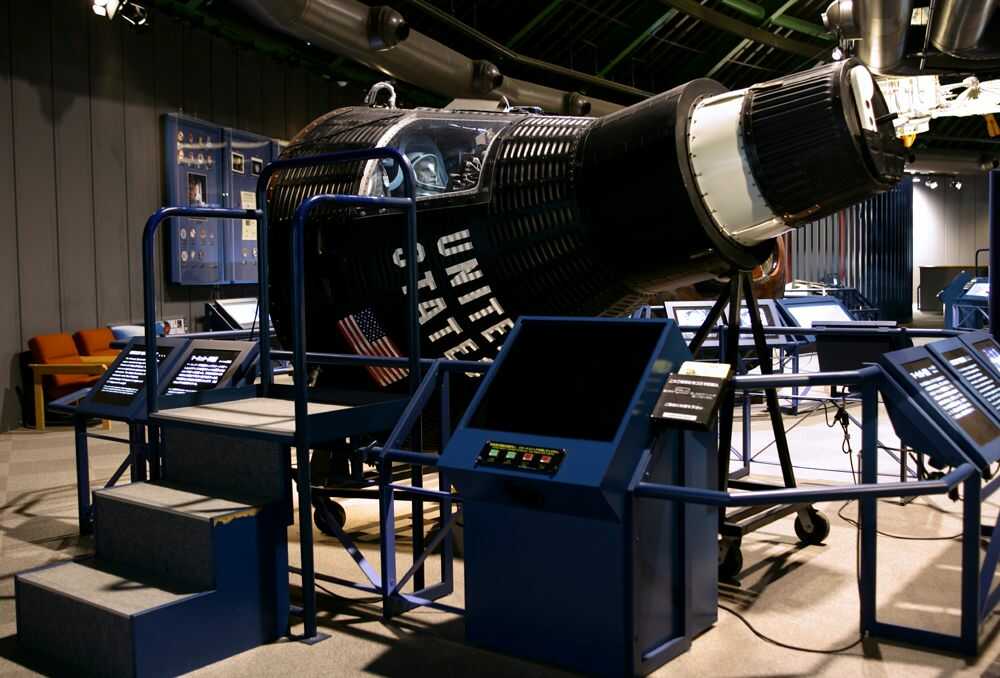 コスモアイル羽咋に展示されているマーキュリー宇宙カプセル