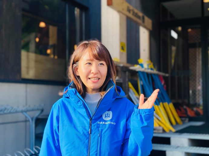 ニセコHANAZONOスキー場のスタッフ
