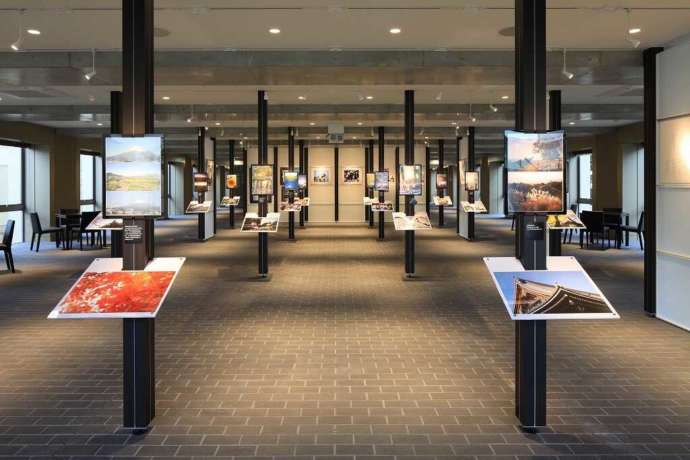 京都佛立ミュージアムの展示室の様子