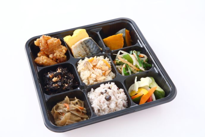 旬菜食健ひな野所沢店の10品目弁当