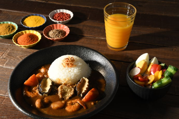 喫茶タイムのあわびカレー
