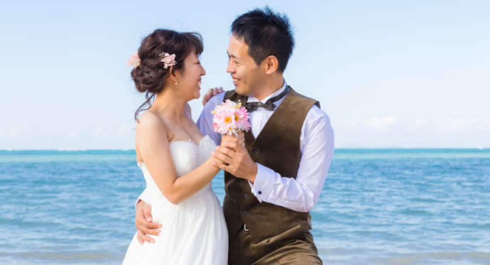 アンケート回答者のうち、新婚旅行に行った人は27.6%
