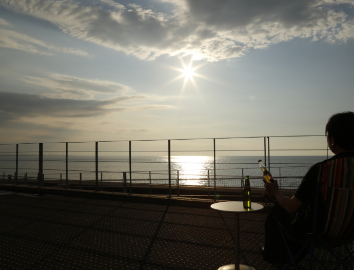 富山湾に沈む夕陽