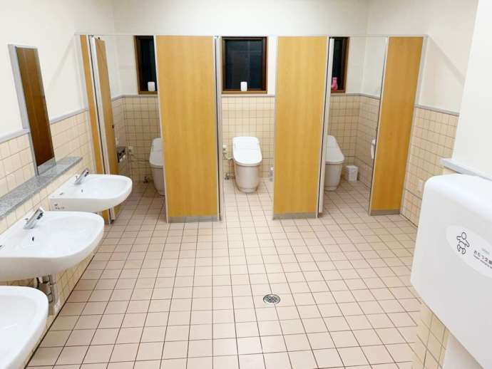 岩魚の里 永源寺グリーンランドにある女子トイレの写真