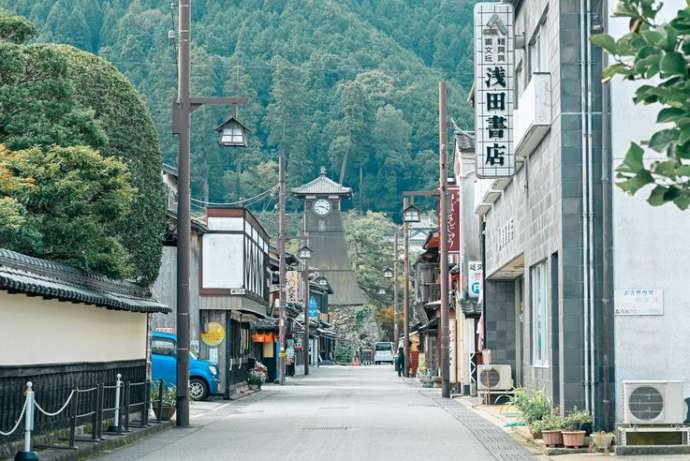 辰鼓楼と町並み