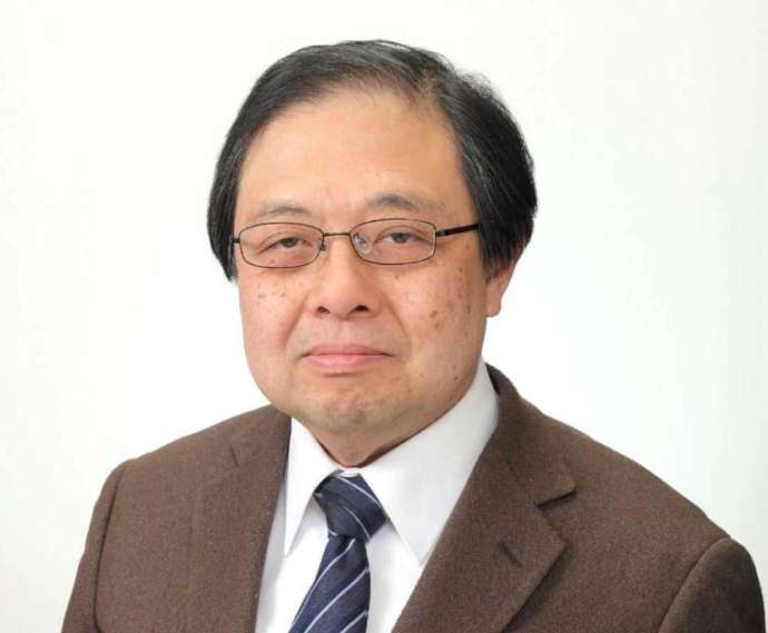 「日本ラジオ博物館」の館長・岡部匡伸氏の肖像写真