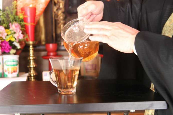 旗下山慈眼寺で販売している眼茶