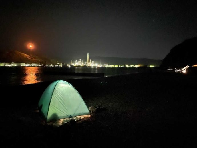 和歌山県有田市にある無人島・地ノ島の夜の風景