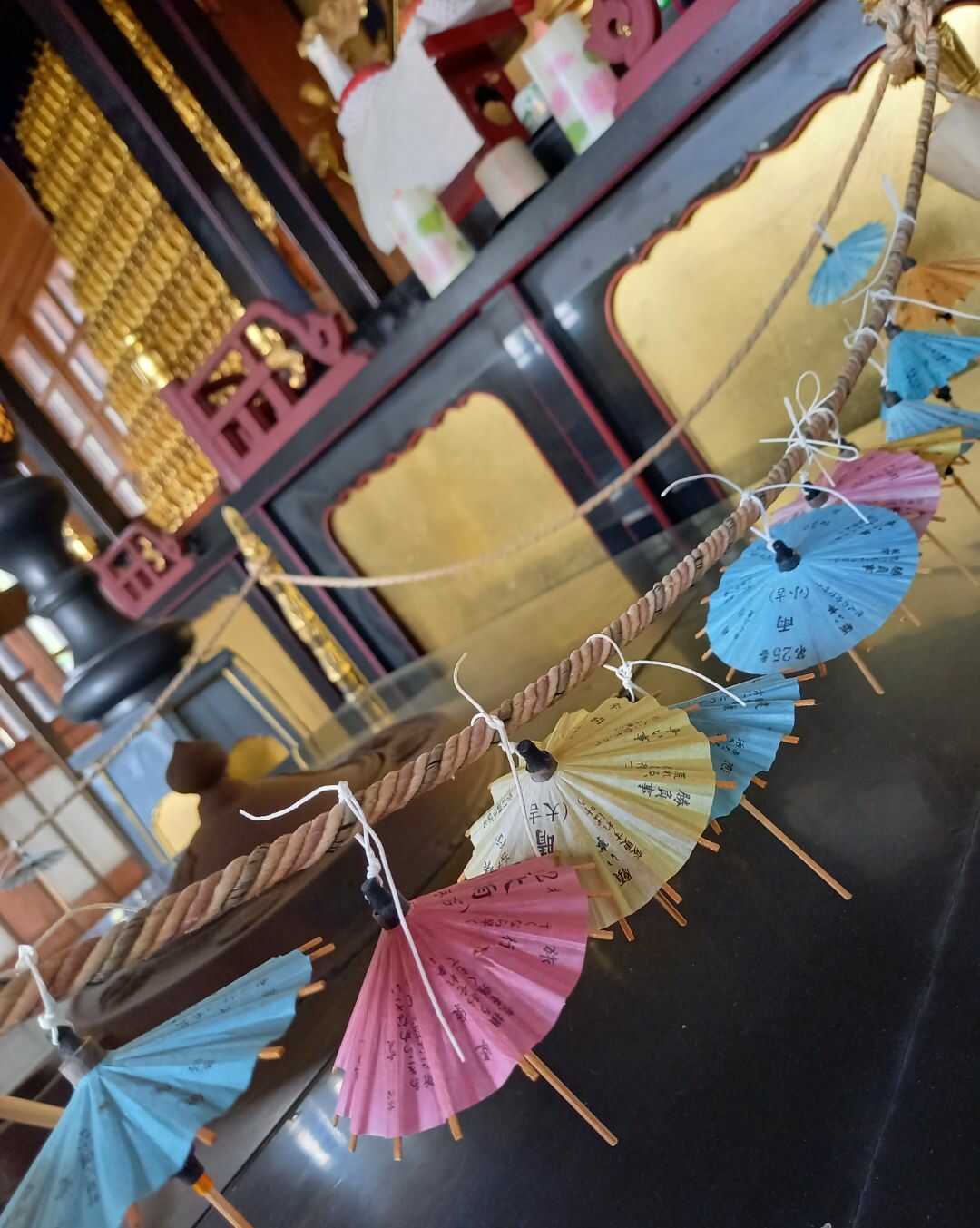十楽寺の「運開く傘みくじ」