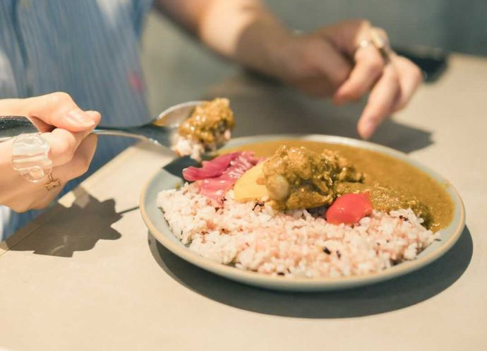 KAGAN FOOD STUDIOで提供している市場特製野菜とチキンのカレー