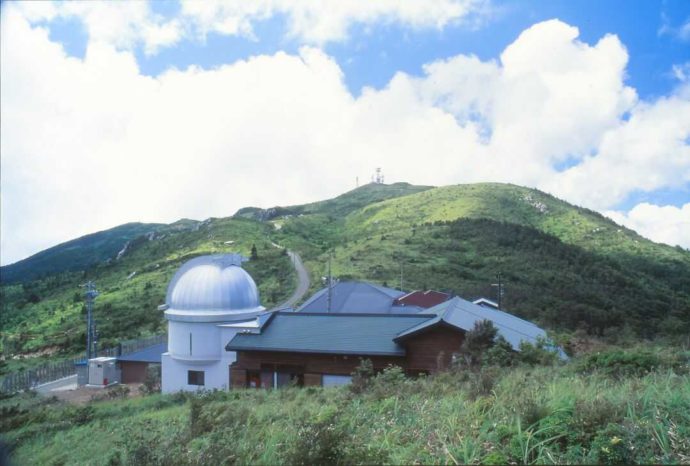 豊かな自然の中に佇む山荘梶ヶ森