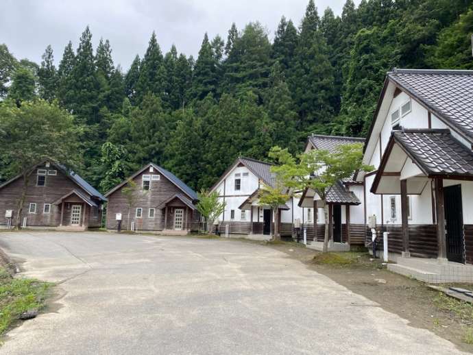 宮城県加美郡加美町の「陶芸の里ゆ～らんど」にあるコテージ
