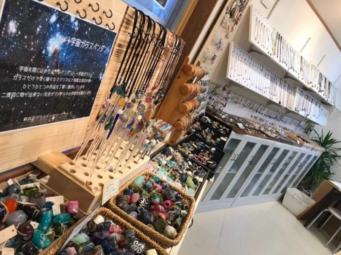 軽井沢ガラスギャラリーアームスの店内