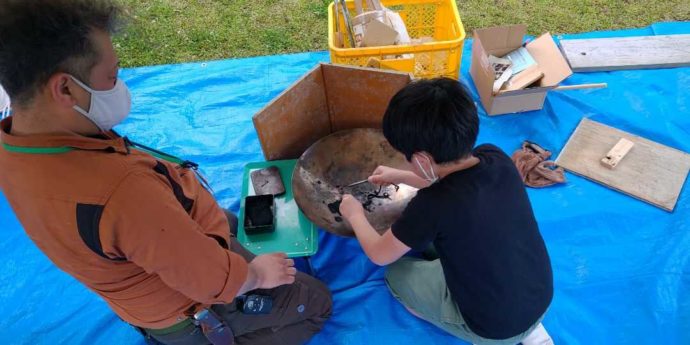 オートキャンプ森のかわなべの薪割体験と火起こし体験