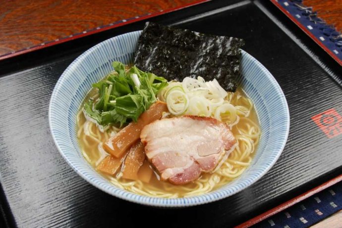 静岡県島田市にある道の駅「川根温泉」で購入できる幻の塩ラーメン