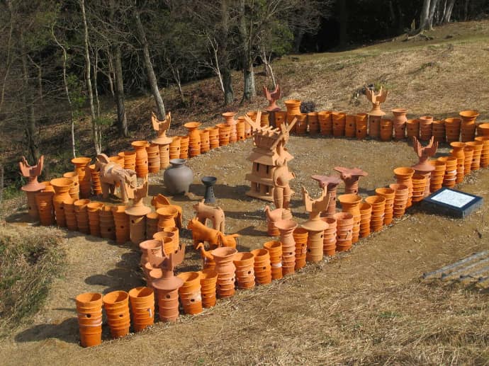 和歌山県立紀伊風土記の丘の特別史跡岩橋千塚古墳群大日山35号墳出土復元埴輪