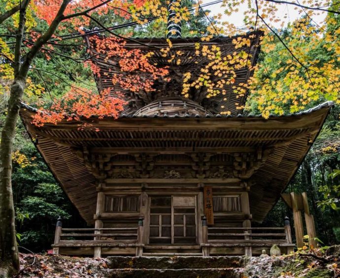 温泉寺の多宝塔