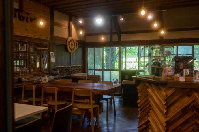 古民家カフェ「小昼」の店内