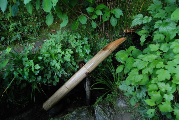 京都府左京区の詩仙堂丈山寺のししおどし