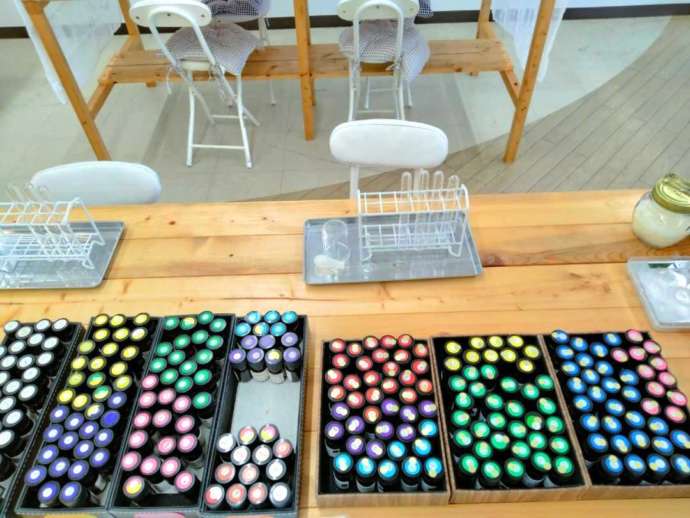 宮崎県宮崎市にある「LC香りカフェ」にある多種多様な精油