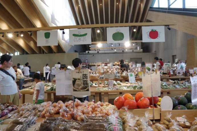 道の駅ましこの野菜の直販所