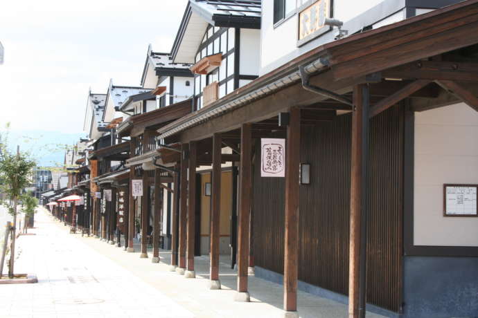 塩沢宿牧之通りの様子
