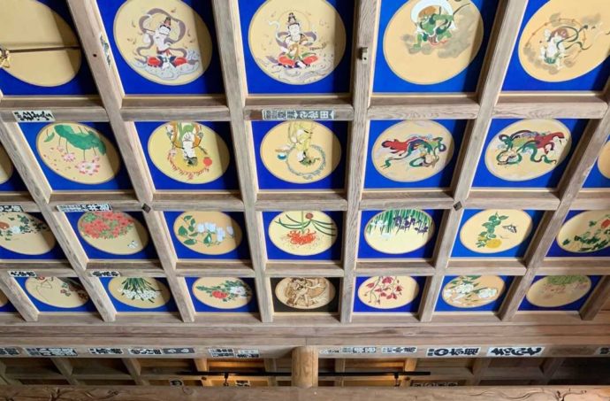 真野寺の本堂の天井絵