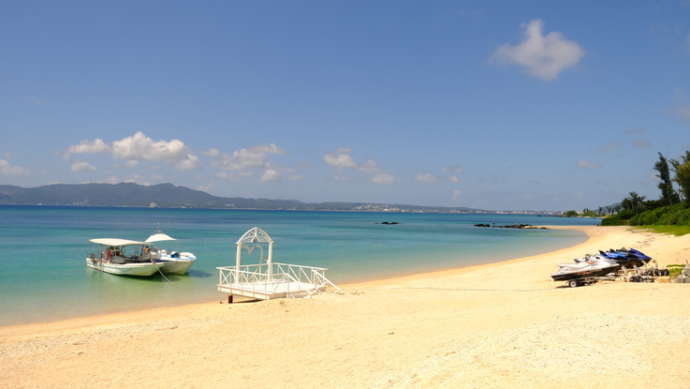 喜瀬ビーチの風景