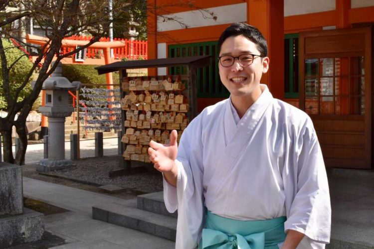福岡県福岡市にある紅葉八幡宮の権禰宜である平山道宜さん