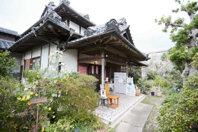 築100年以上の古民家を利用しているカフェガットの外観