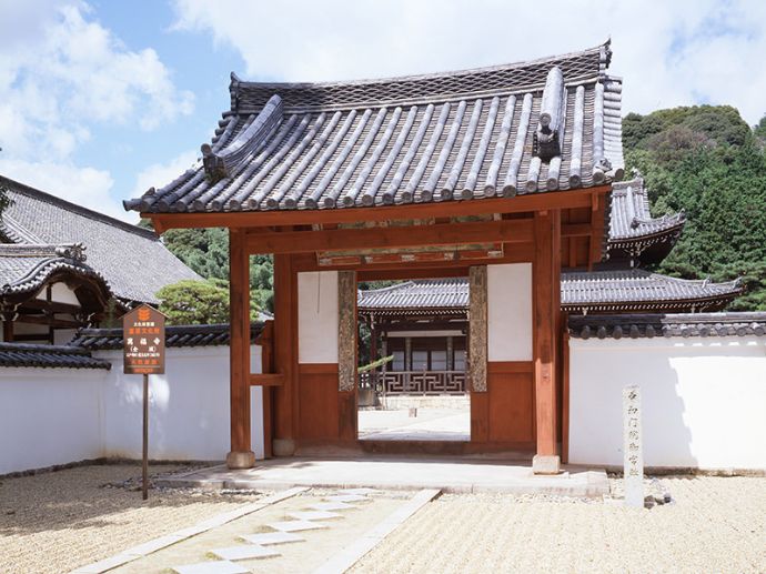 萬福寺にある開山堂正門