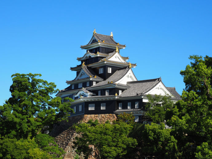 岡山城(烏城)の天守閣