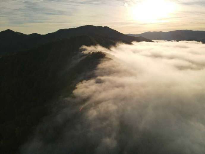 銀山平温泉 奥只見山荘付近の枝折峠の雲海