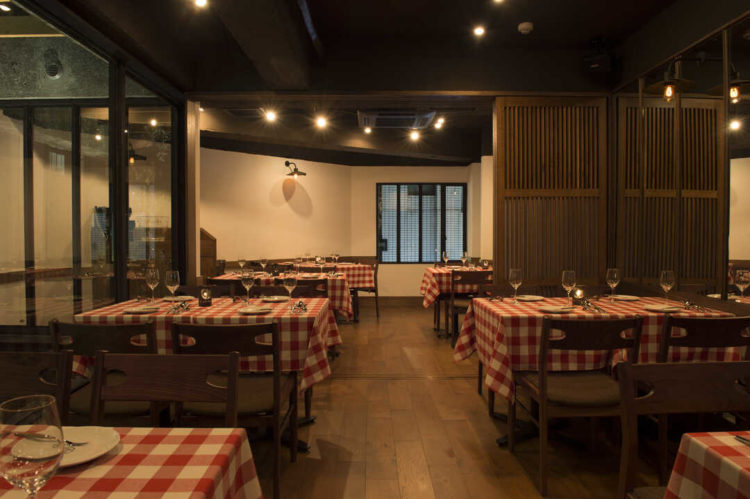 オストレア oysterbar&restaurant 新宿三丁目店の3階の内観
