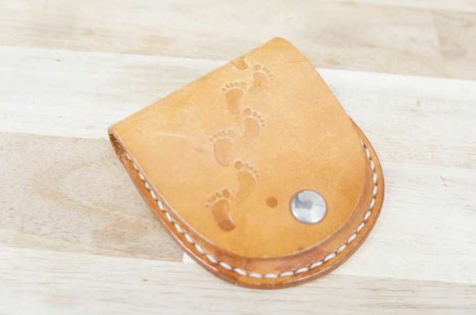 刻印を施したコインケース