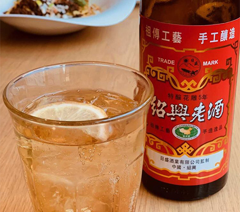 汁なし担担麺ピリリのドラゴンハイボール