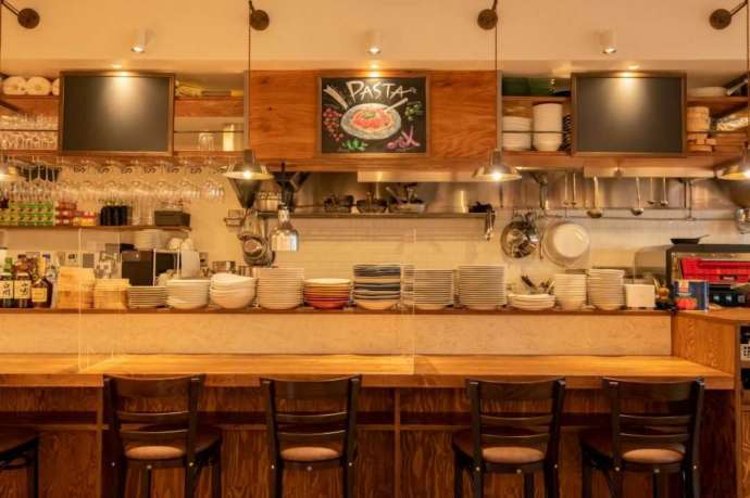 「Italian table BENCIA」のカウンター席